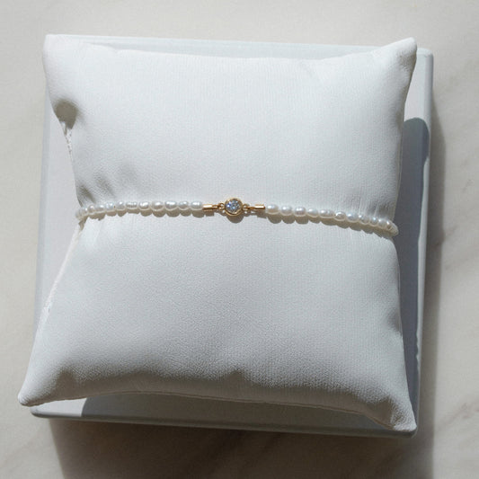 14K Solid Gold Diamond & Pearls Bracelet