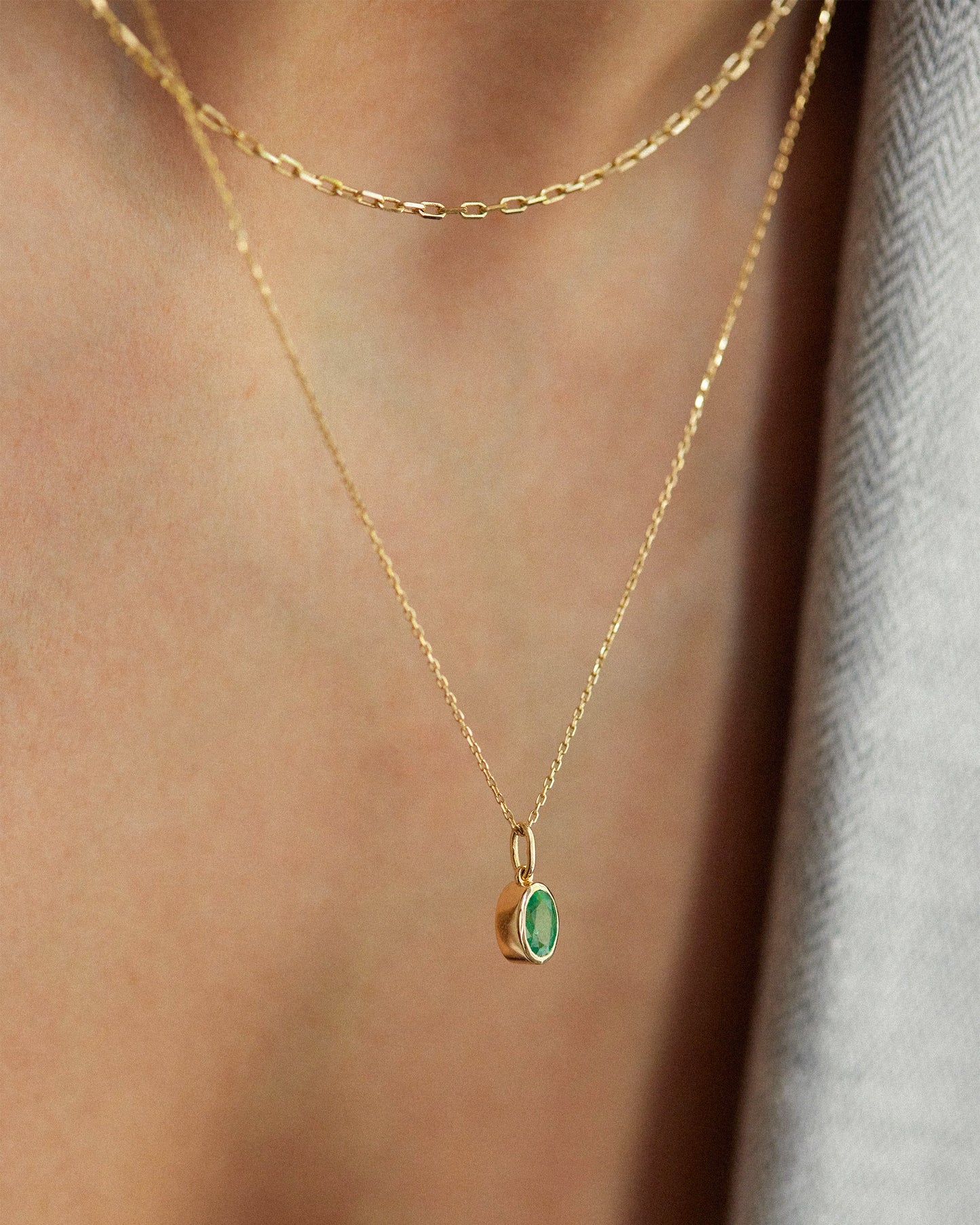 Oval Emerald Pendant Necklace