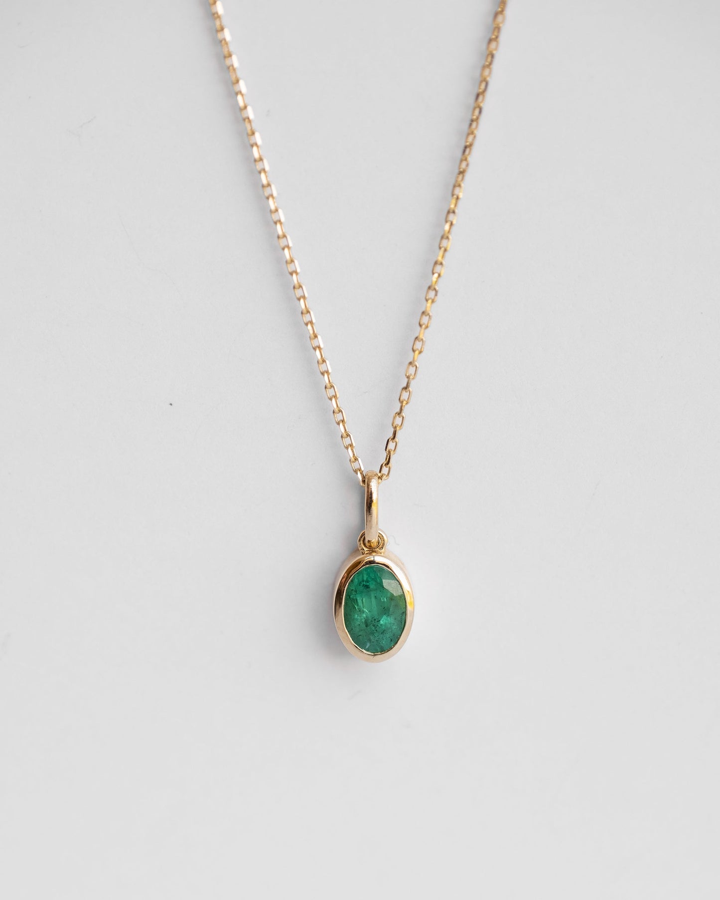 Oval Emerald Pendant Necklace
