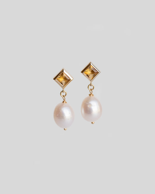 pair of gold earrings with citrine and pearls, drop gold earrings with yellow gemstone and freshwater pearls 